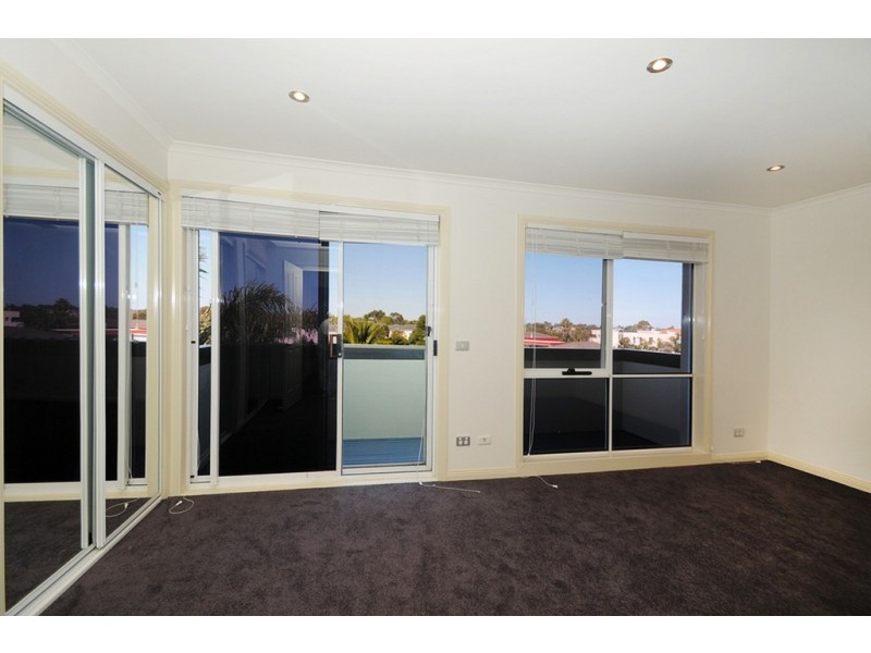 30 Scarborough Drive, Patterson Lakes VIC 3197