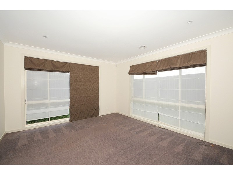 23 Triumph Way, Skye VIC 3977