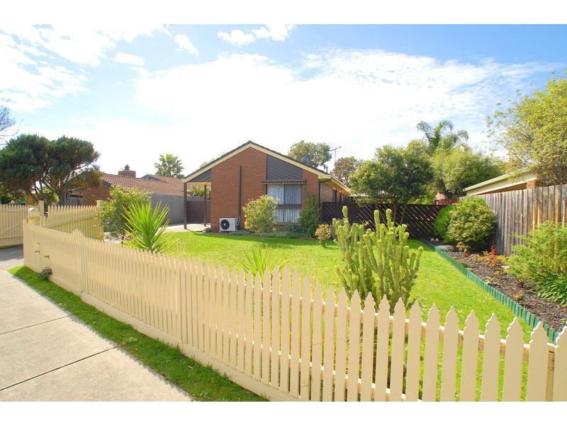 12 Sitella Court, Carrum Downs VIC 3201