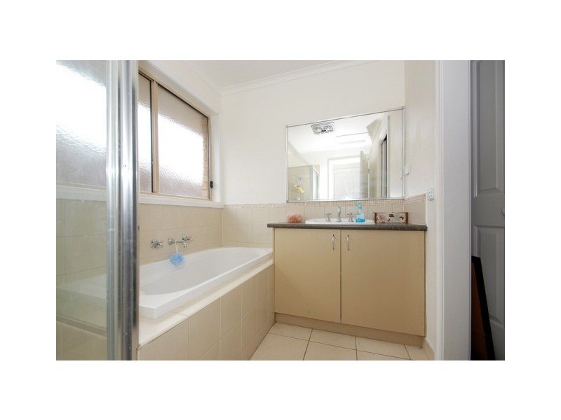 20/17 Coco Parade, Skye VIC 3977