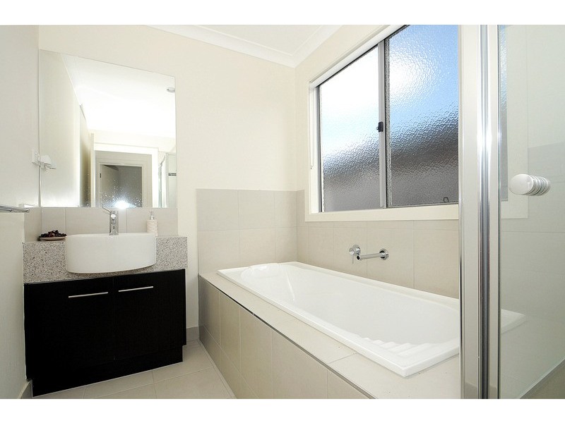 88 Silver Wattle Drive, Lyndhurst VIC 3975