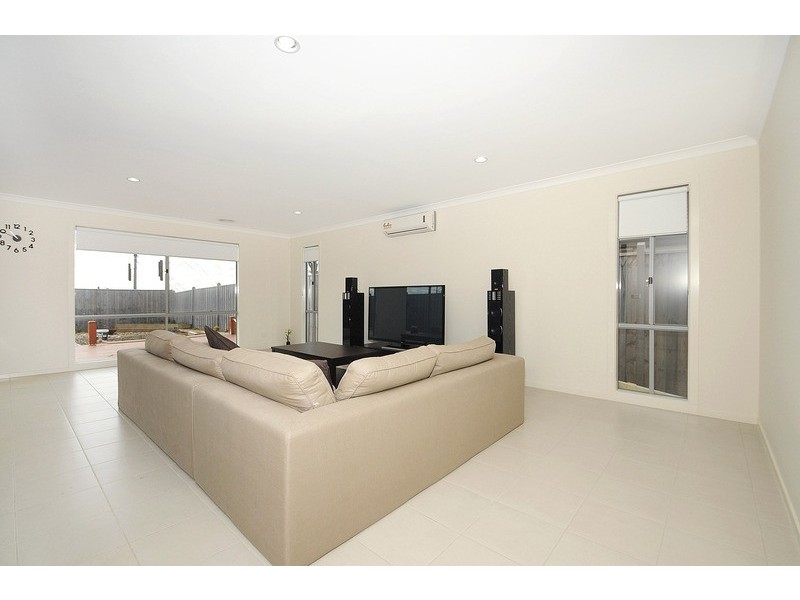 88 Silver Wattle Drive, Lyndhurst VIC 3975