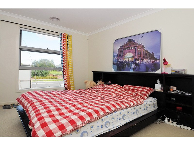 88 Silver Wattle Drive, Lyndhurst VIC 3975