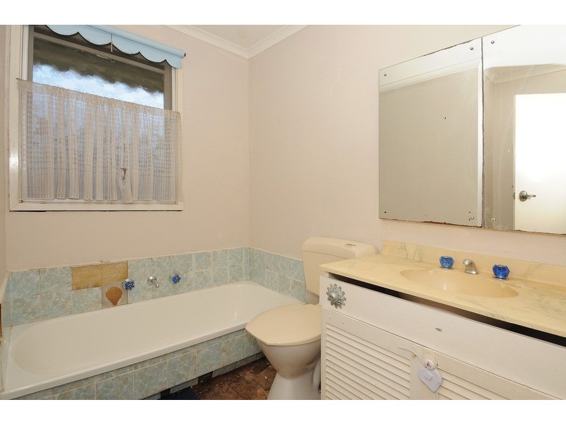 8 Fellowes Street, Seaford VIC 3198