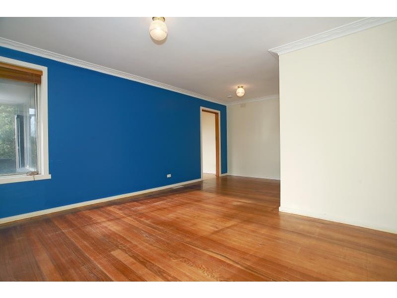 2 Benanee Drive, Frankston VIC 3199