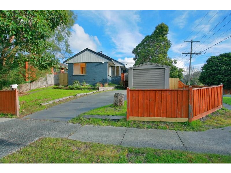 2 Benanee Drive, Frankston VIC 3199