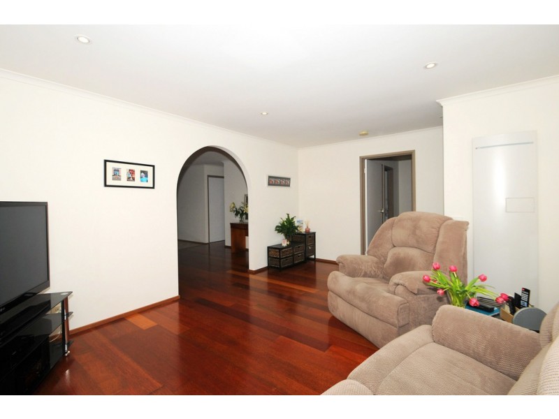 7 Exford Crt., Carrum Downs VIC 3201