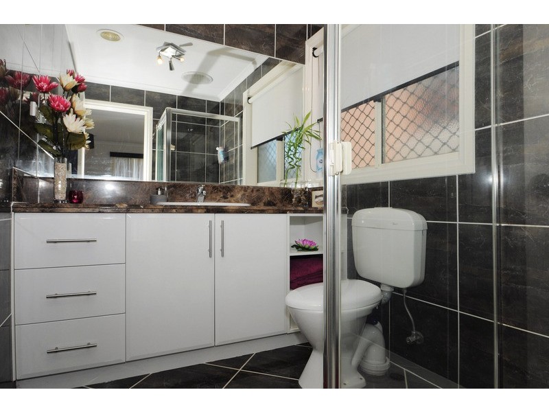 15 Narelle Court, Skye VIC 3977