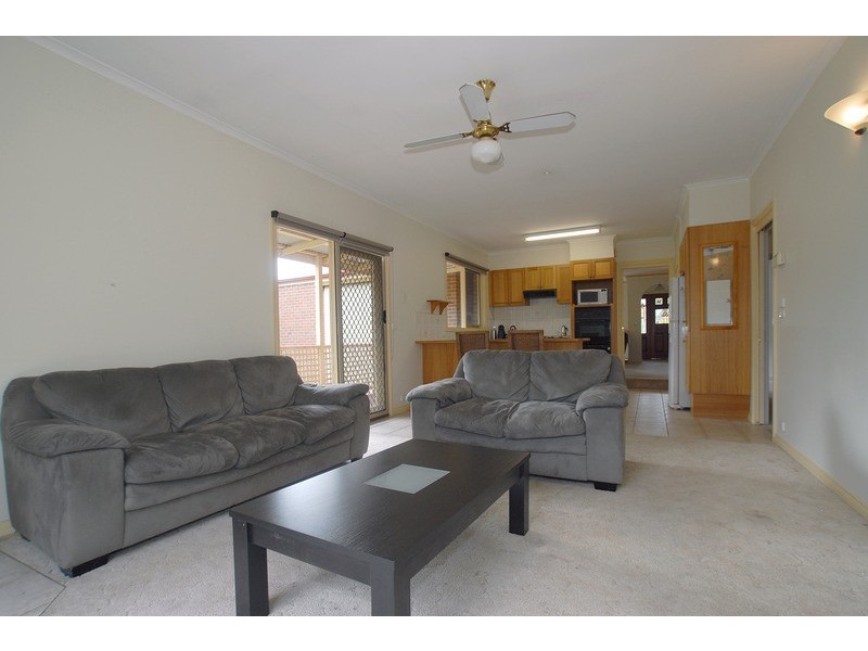 11 Micheala Court, Langwarrin VIC 3910