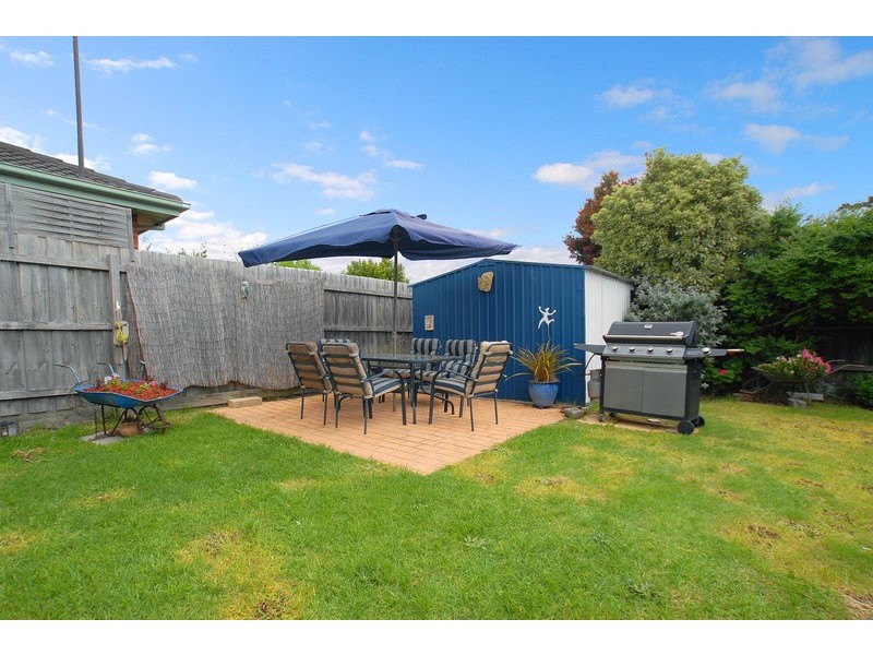 6 Benelong Crescent, Seaford VIC 3198