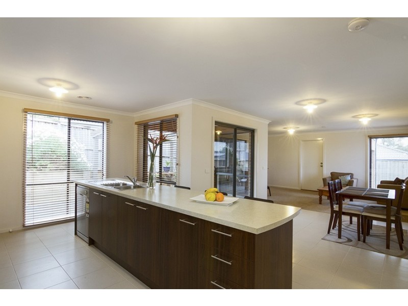 7 Birdrock Court, Carrum Downs VIC 3201