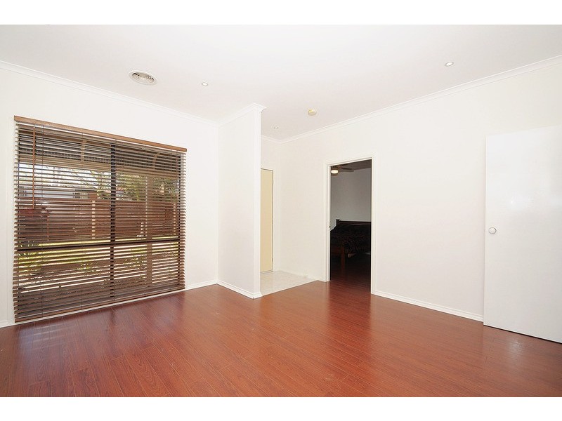 7 Clifton Grove, Carrum Downs VIC 3201