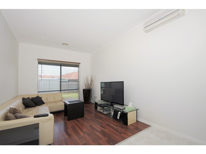 7 Clifton Grove, Carrum Downs VIC 3201
