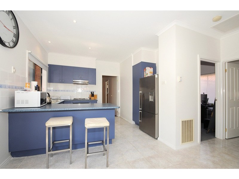 7 Clifton Grove, Carrum Downs VIC 3201