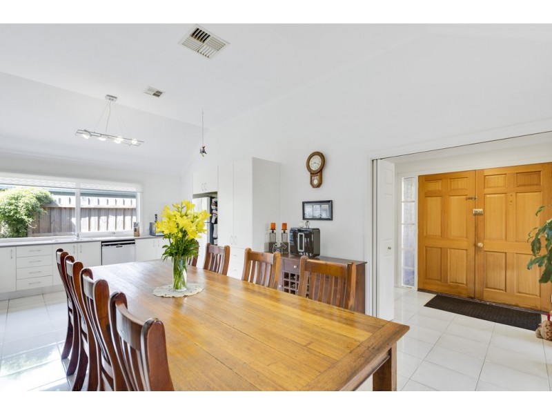 9 Tyas Place, Carrum Downs VIC 3201