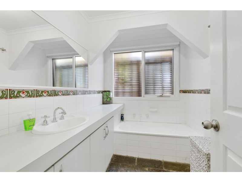 9 Tyas Place, Carrum Downs VIC 3201
