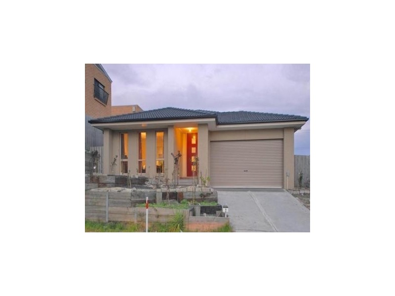 2 Holly Place, Carrum Downs VIC 3201