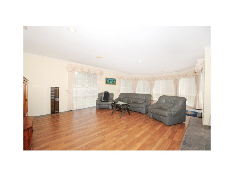 8 Palma Court, Frankston South VIC 3199