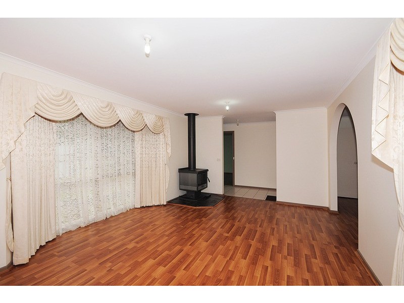 2 Lewin Street, Carrum Downs VIC 3201