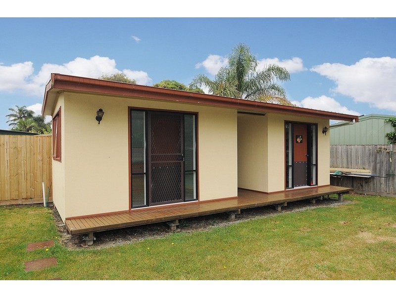 2 Lewin Street, Carrum Downs VIC 3201