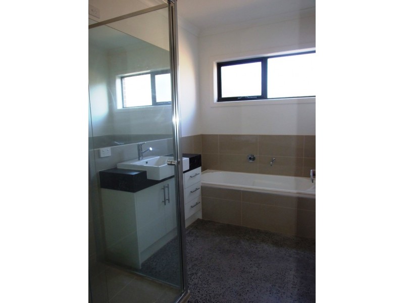 4 Gibson Court, Carrum Downs VIC 3201