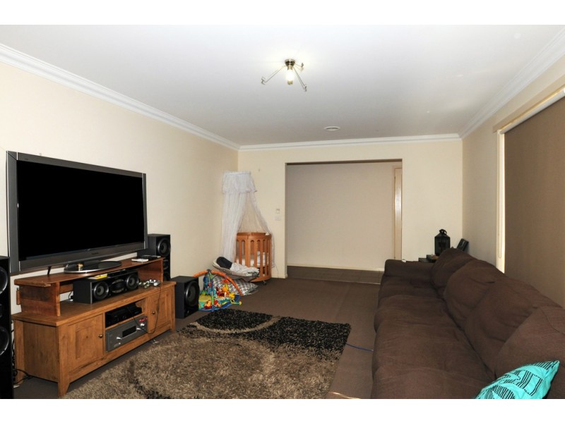 6 Esta Court, Carrum Downs VIC 3201