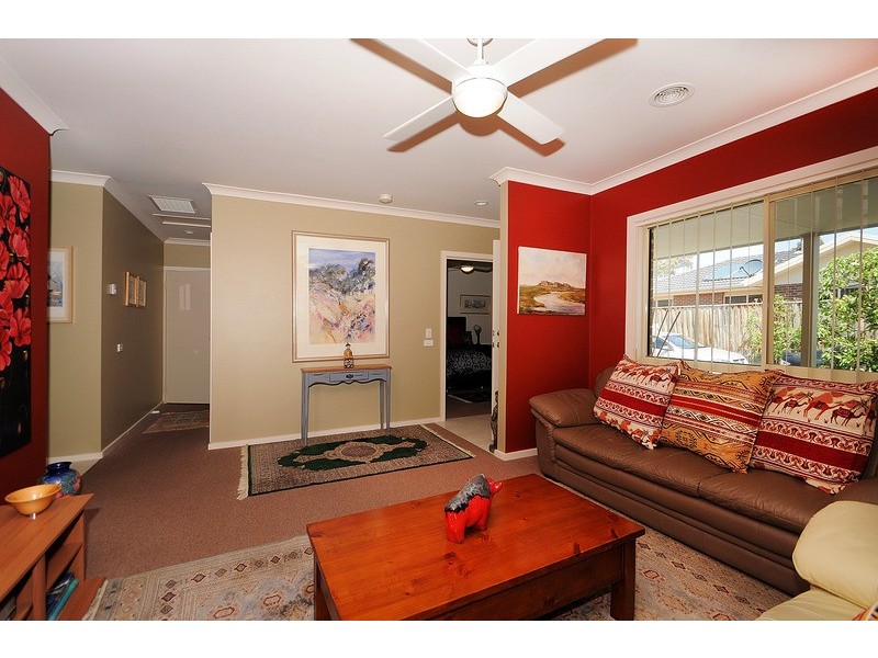 4/55 McClelland Drive, Skye VIC 3977