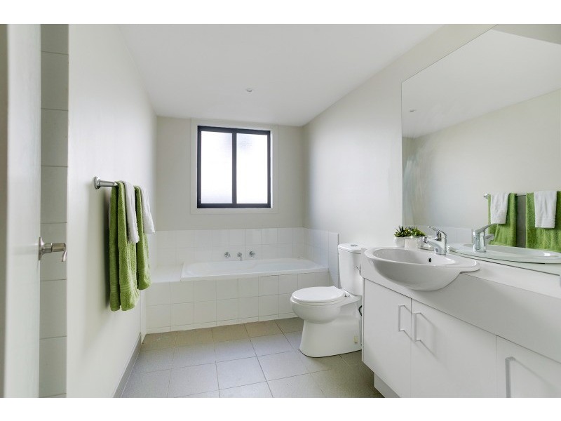 4 Protea Street, Carrum Downs VIC 3201