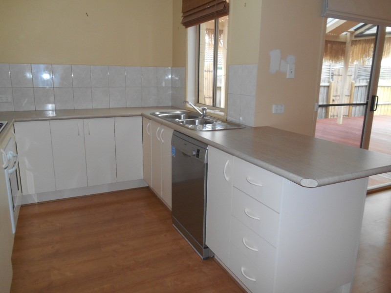 21 John Monash Drive, Skye VIC 3977