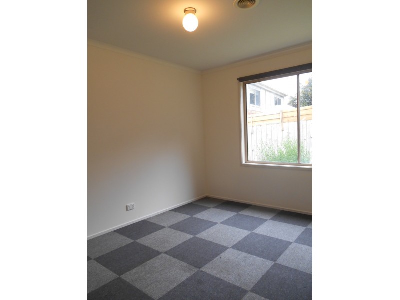 21 John Monash Drive, Skye VIC 3977