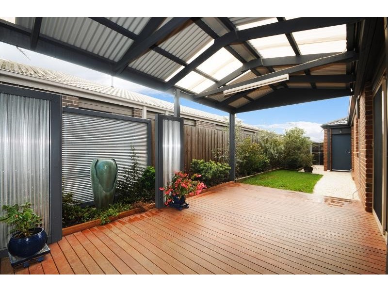 9 David Close, Skye VIC 3977