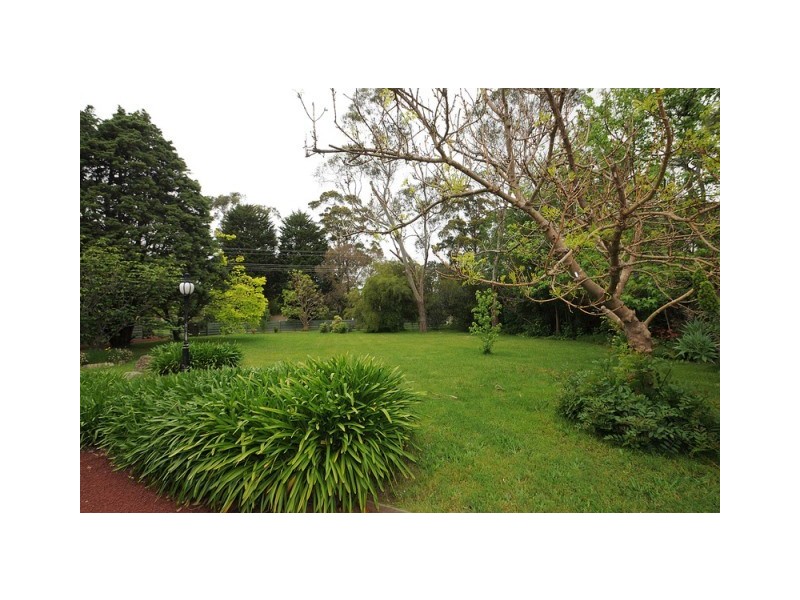 107 Bellbird Road, Mount Eliza VIC 3930