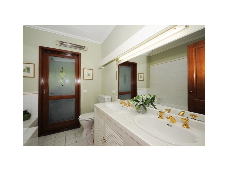 107 Bellbird Road, Mount Eliza VIC 3930