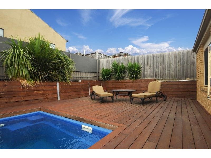 13 Emerald Rise, Skye VIC 3977