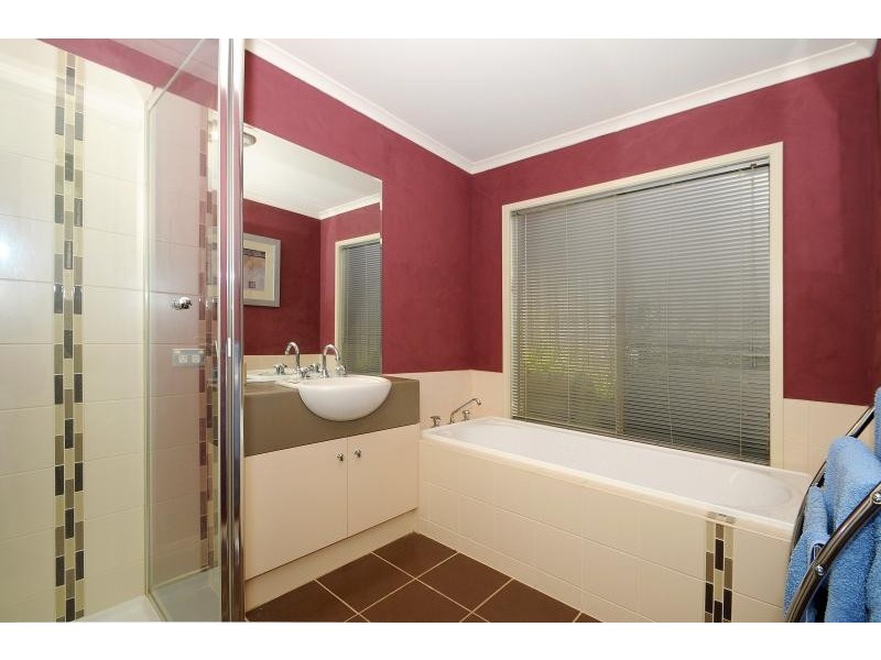 13 Emerald Rise, Skye VIC 3977