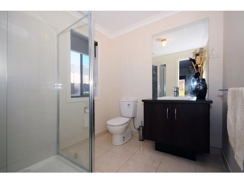 9 St Austell Court, Skye VIC 3977