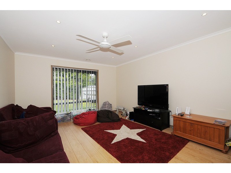 6 Fieldlark Court, Carrum Downs VIC 3201