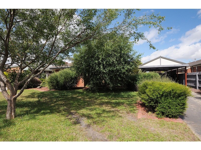 6 Fieldlark Court, Carrum Downs VIC 3201