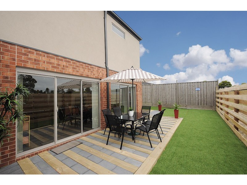 1/175 Rosebank Drive, Cranbourne North VIC 3977