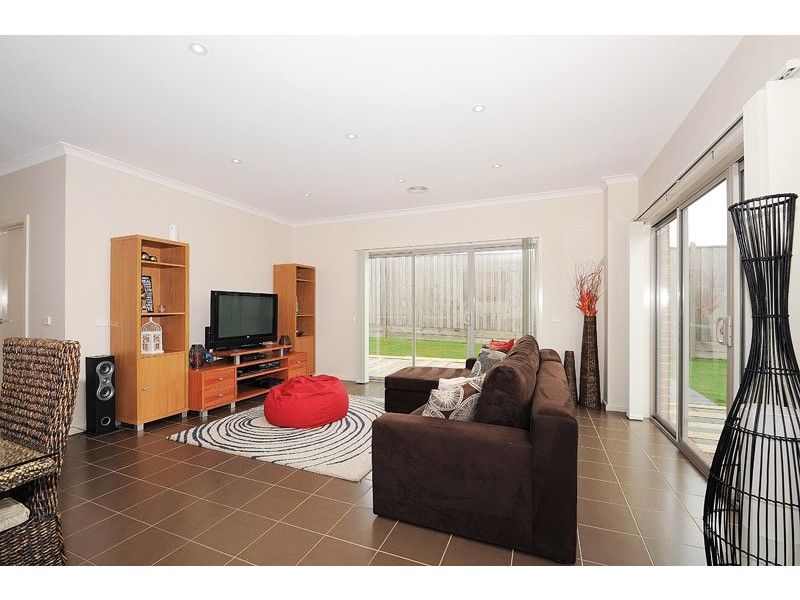 1/175 Rosebank Drive, Cranbourne North VIC 3977
