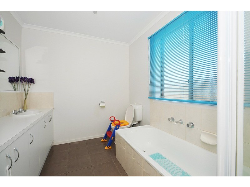 5 Esta Court, Carrum Downs VIC 3201