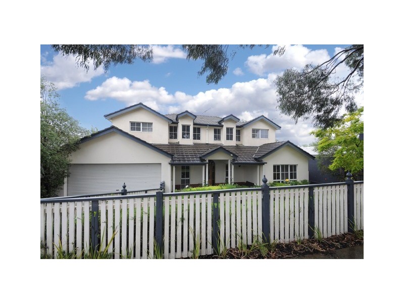 11 Cotoneaster Way, Langwarrin VIC 3910