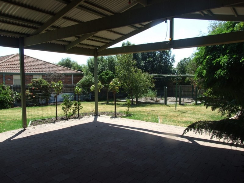 7 Daina Court, Skye VIC 3977