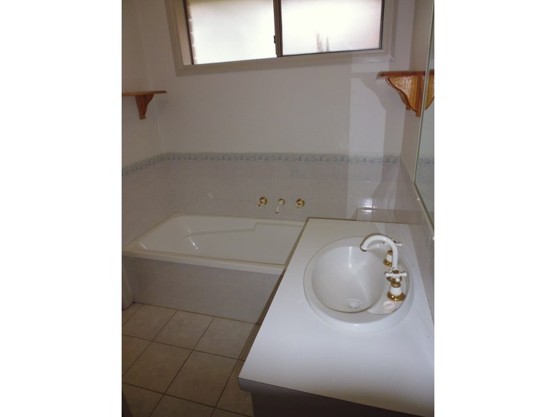 44 Oberon Drive, Carrum Downs VIC 3201