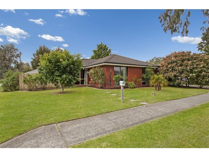 35 Herbert Road, Carrum Downs VIC 3201