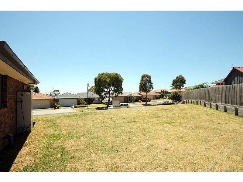 29 Postregna Way, Skye VIC 3977