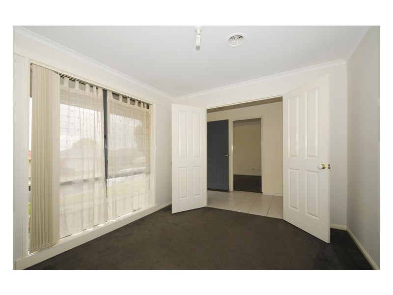 29 Postregna Way, Skye VIC 3977