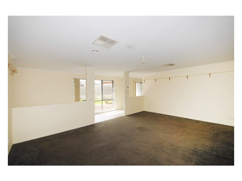 29 Postregna Way, Skye VIC 3977