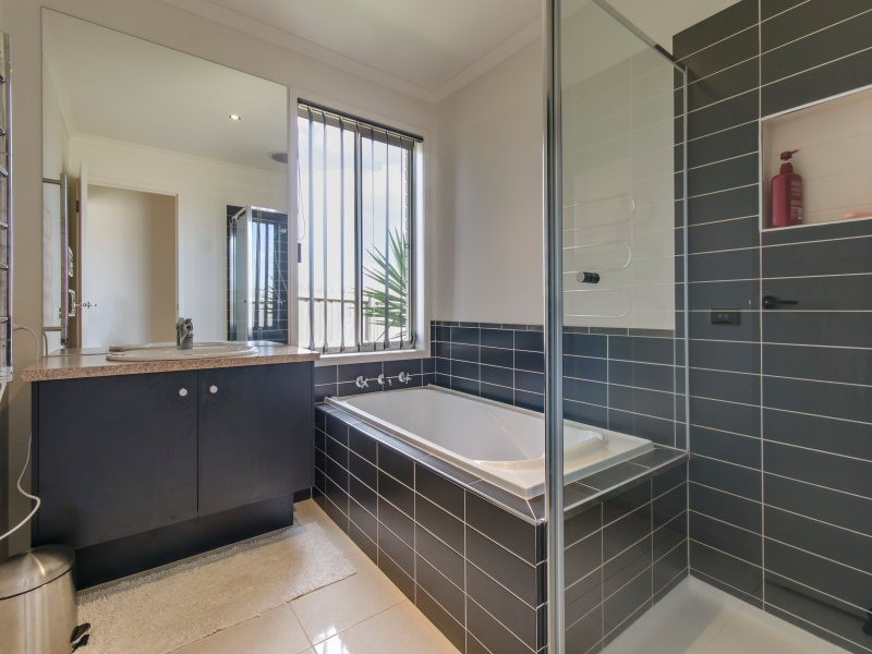 12 Astall Street, Carrum Downs VIC 3201