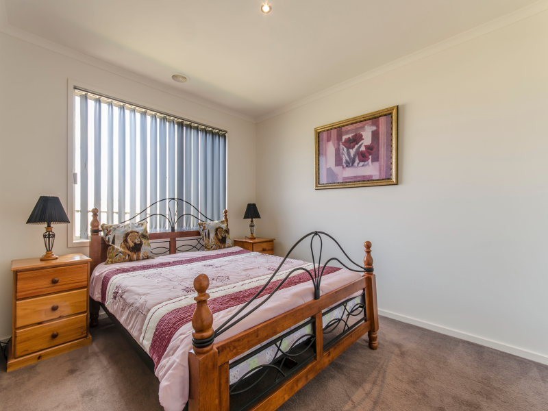 12 Astall Street, Carrum Downs VIC 3201